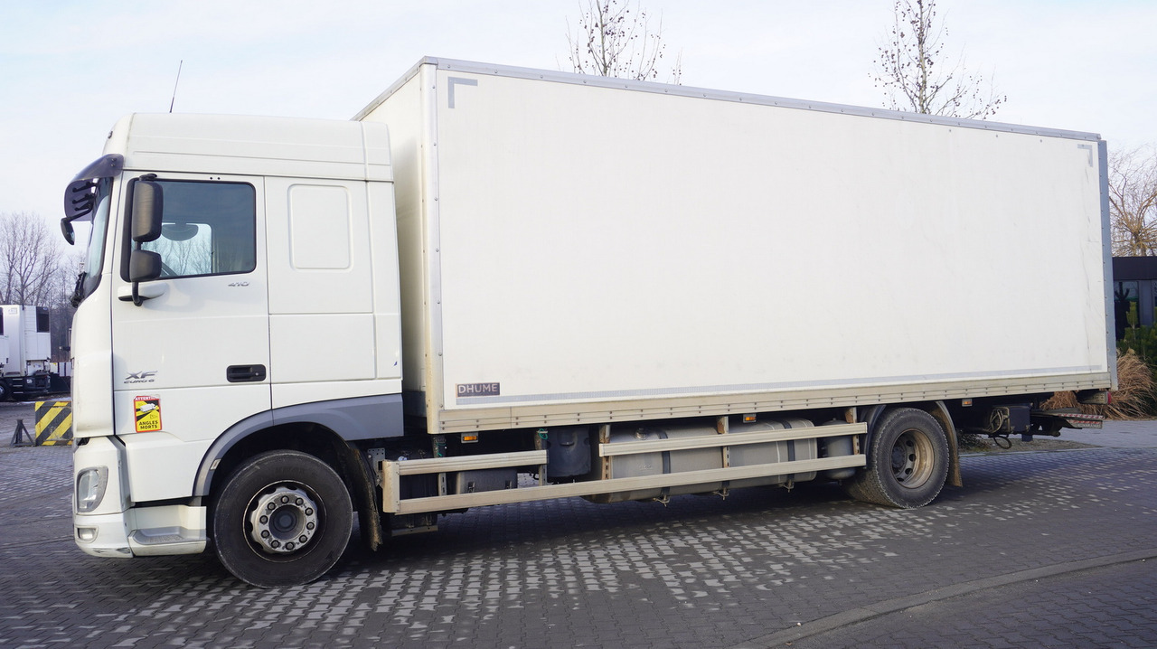 DAF XF 410 EURO 6 /410 HP / 20 EPAL / Dhollandia lift 1500 kg - Kapalı kasa kamyon: fotoğraf 3 DAF XF 410 EURO 6 /410 HP / 20 EPAL / Dhollandia lift 1500 kg - Kapalı kasa kamyon: fotoğraf 3