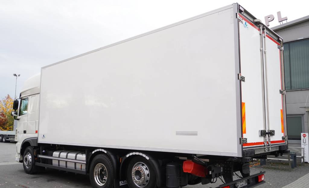 DAF XF 450 6×2 E6 / Refrigerator Lacapitaine / ATP/FRC to 2027 / 18 pallets - Refrijeratör kamyon: fotoğraf 5 DAF XF 450 6×2 E6 / Refrigerator Lacapitaine / ATP/FRC to 2027 / 18 pallets - Refrijeratör kamyon: fotoğraf 5