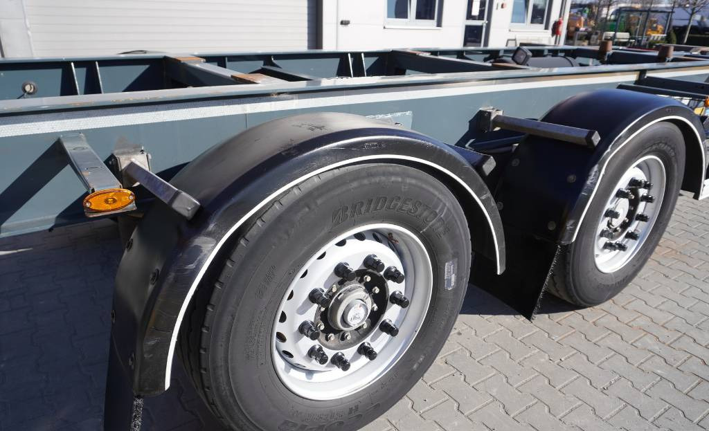 Fruehauf Trailer BDF (NEW) 6,000 km !!! - Konteynır taşıyıcı/ Yedek karoser römork: fotoğraf 2 Fruehauf Trailer BDF (NEW) 6,000 km !!! - Konteynır taşıyıcı/ Yedek karoser römork: fotoğraf 2