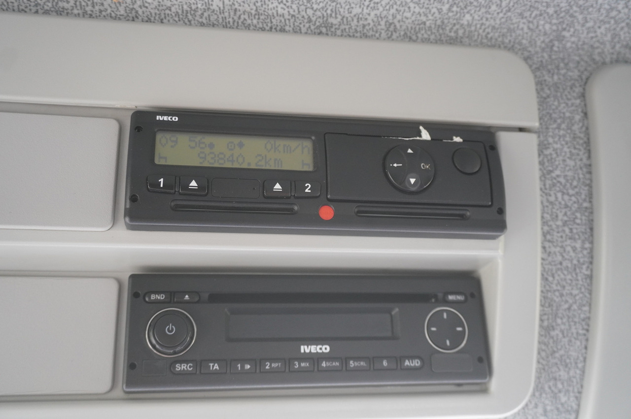 IVECO Eurocargo 150 E25 / 90 tho. km !!! / Tow truck - Sal/ Açık kasa kamyon: fotoğraf 2 IVECO Eurocargo 150 E25 / 90 tho. km !!! / Tow truck - Sal/ Açık kasa kamyon: fotoğraf 2