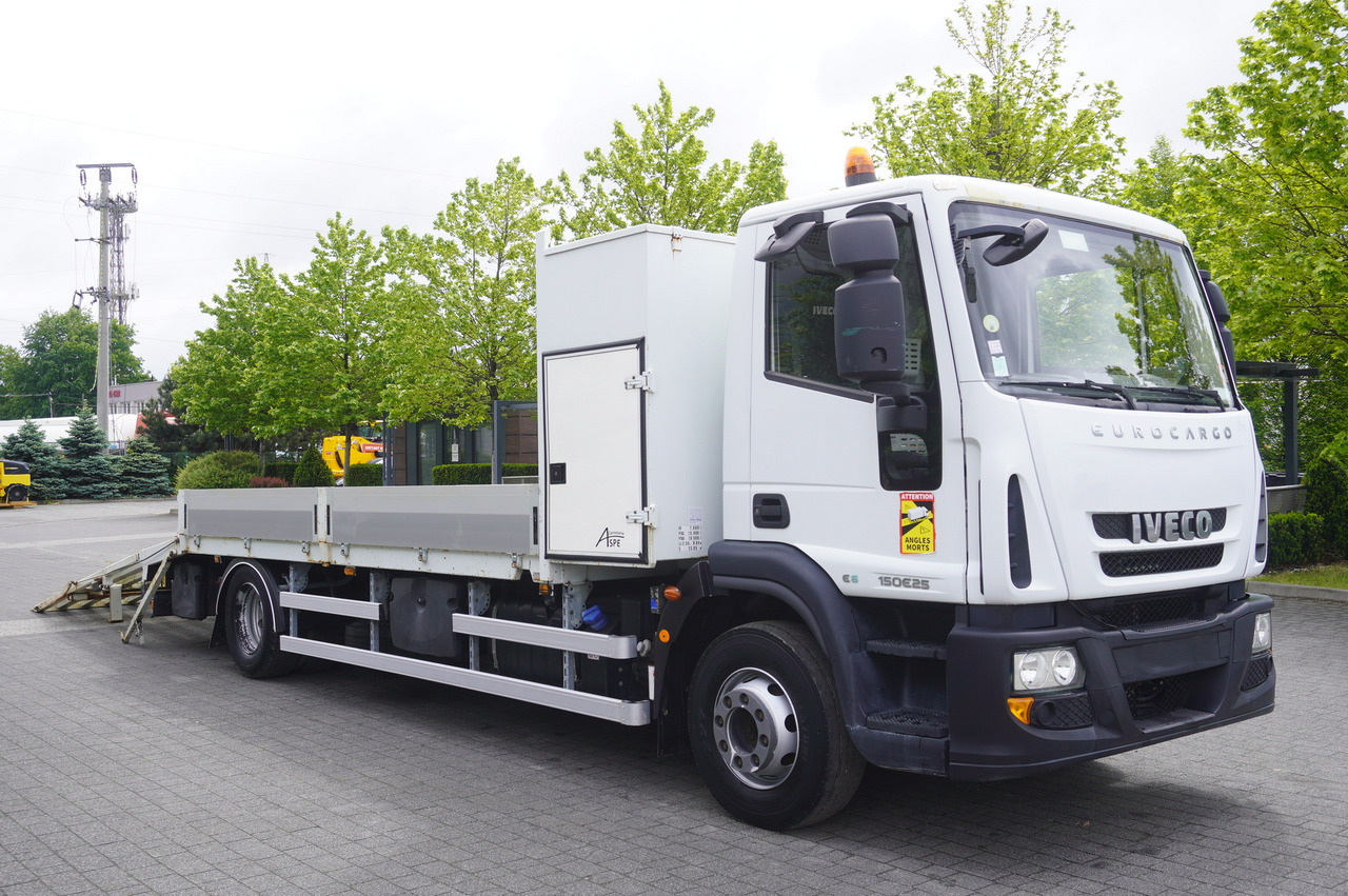 IVECO Eurocargo 150 E25 / 90 tho. km !!! / Tow truck - Çekici kamyonu: fotoğraf 2 IVECO Eurocargo 150 E25 / 90 tho. km !!! / Tow truck - Çekici kamyonu: fotoğraf 2