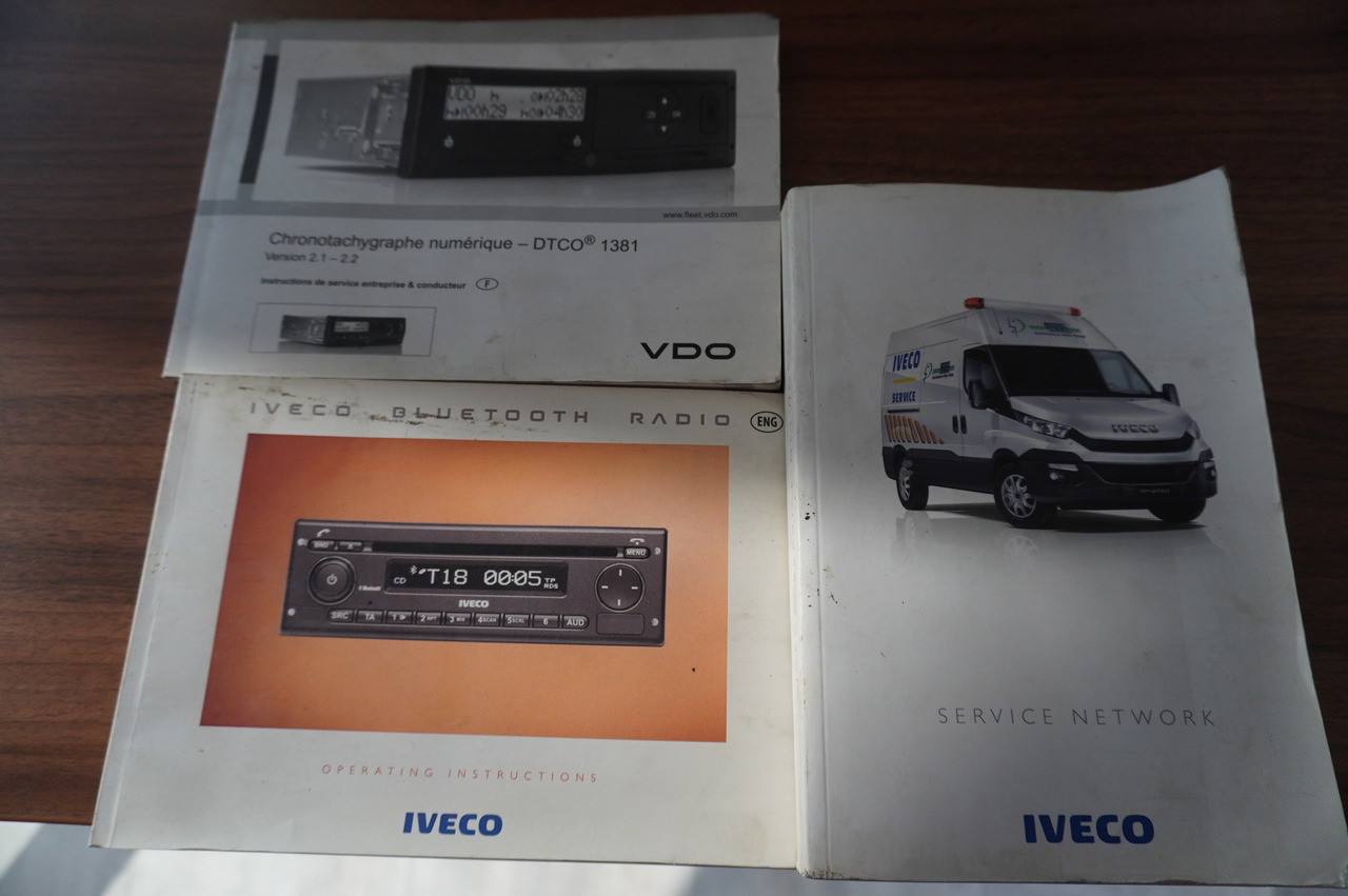 Araba taşıyıcı kamyon IVECO Eurocargo 160-250 / NEW galvanized truck / 9 t load capacity: fotoğraf 30