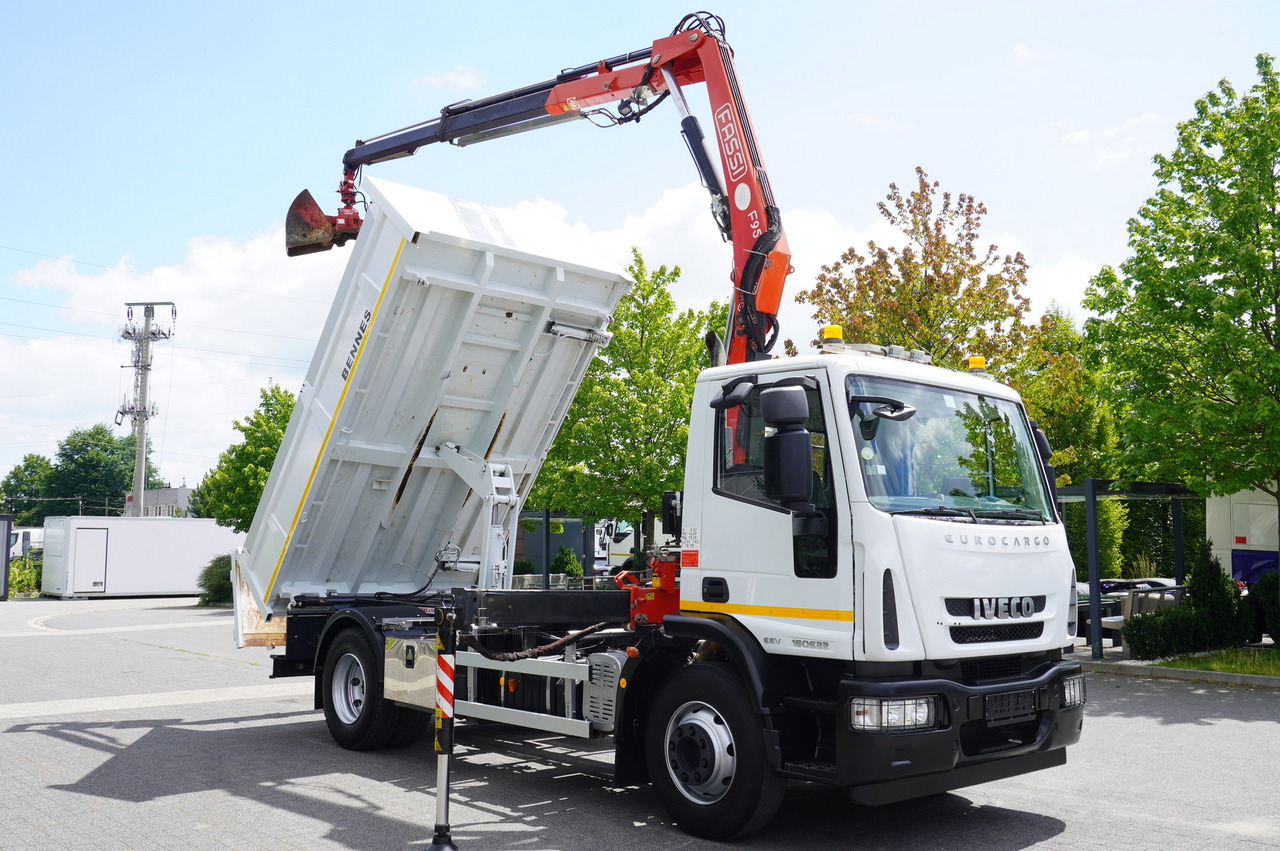 IVECO Eurocargo 160E22 EEV Dump truck / Bortmatic / Crane FASSI F95A.0.22 - Damperli kamyon, Vinçli kamyon: fotoğraf 3 IVECO Eurocargo 160E22 EEV Dump truck / Bortmatic / Crane FASSI F95A.0.22 - Damperli kamyon, Vinçli kamyon: fotoğraf 3