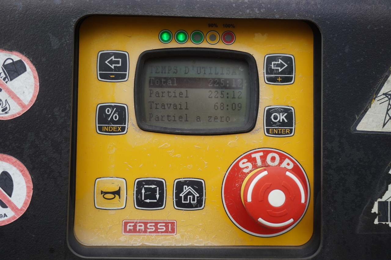 IVECO STRALIS 19.310 E6 / Flatbed 19 EPAL / FASSI F135 / 225 MTH! / 5.7 T - Vinçli kamyon, Vinçli kamyon: fotoğraf 2 IVECO STRALIS 19.310 E6 / Flatbed 19 EPAL / FASSI F135 / 225 MTH! / 5.7 T - Vinçli kamyon, Vinçli kamyon: fotoğraf 2