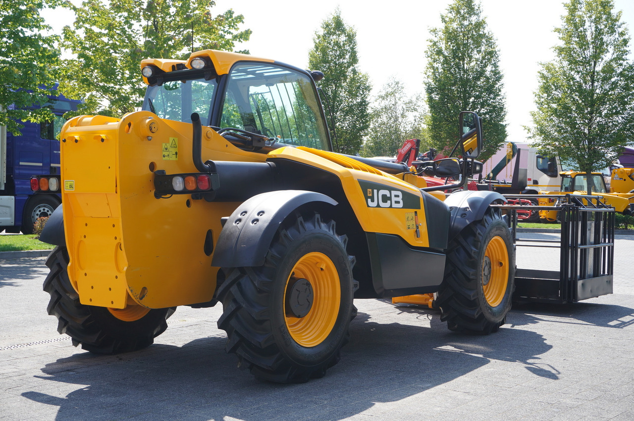 JCB 535-95 / 3.5 T / range 9.5 m / joystick - Teleskopik tekerlekli yükleyici: fotoğraf 4 JCB 535-95 / 3.5 T / range 9.5 m / joystick - Teleskopik tekerlekli yükleyici: fotoğraf 4
