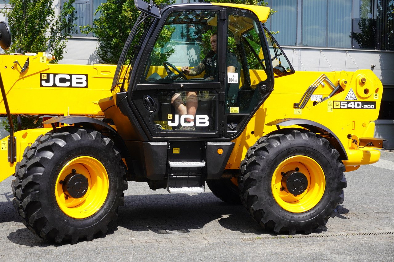 JCB 540-200 Telescopic Loader / 20 m reach / joystick finansal kiralama JCB 540-200 Telescopic Loader / 20 m reach / joystick: fotoğraf 24