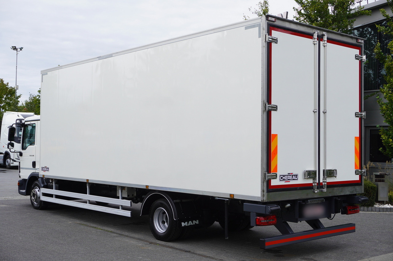 MAN TGL 12.190 / CHEREAU Refrigerator 18 PAL multitemperature / Thermoking T-1200R / 100,000 km - Refrijeratör kamyon: fotoğraf 4 MAN TGL 12.190 / CHEREAU Refrigerator 18 PAL multitemperature / Thermoking T-1200R / 100,000 km - Refrijeratör kamyon: fotoğraf 4