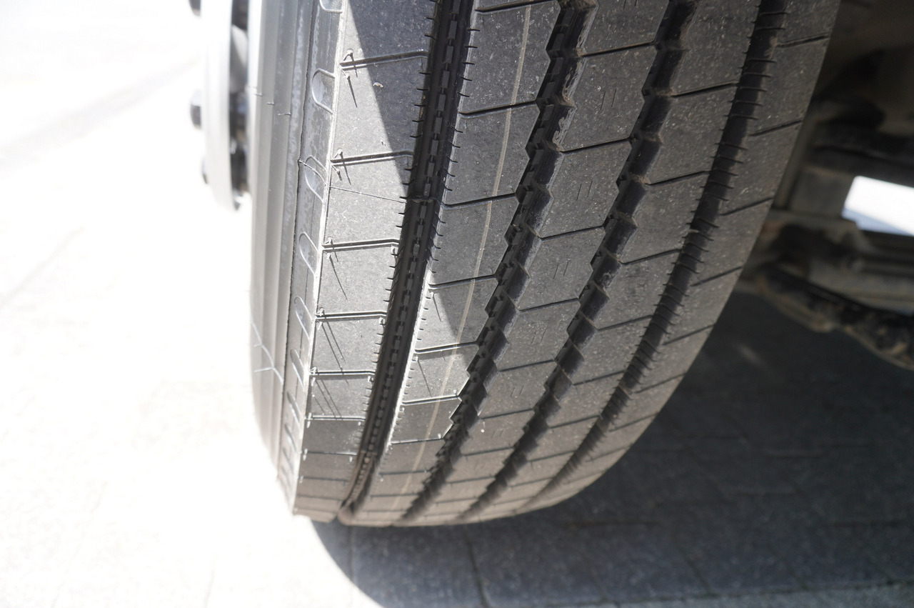 Vinçli kamyon MAN TGS 26.360 Flatbed / Fassi F175 7.7 T / steered 3rd axle: fotoğraf 16 Vinçli kamyon MAN TGS 26.360 Flatbed / Fassi F175 7.7 T / steered 3rd axle: fotoğraf 16