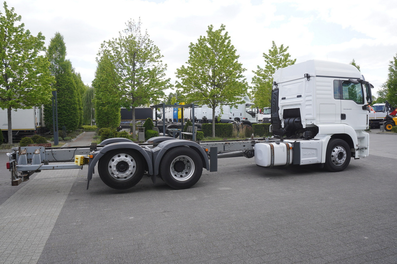 MAN TGS 26.420 / 7.5 m chassis / 14.5 t load cap. / Sleeping cab - Şasi kamyon: fotoğraf 5 MAN TGS 26.420 / 7.5 m chassis / 14.5 t load cap. / Sleeping cab - Şasi kamyon: fotoğraf 5