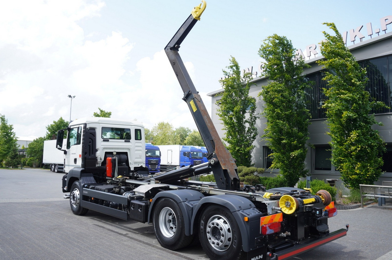 MAN TGS 26.430 E6 6x2 / HIAB Multilift hooklift - Kancalı yükleyici kamyon: fotoğraf 4 MAN TGS 26.430 E6 6x2 / HIAB Multilift hooklift - Kancalı yükleyici kamyon: fotoğraf 4