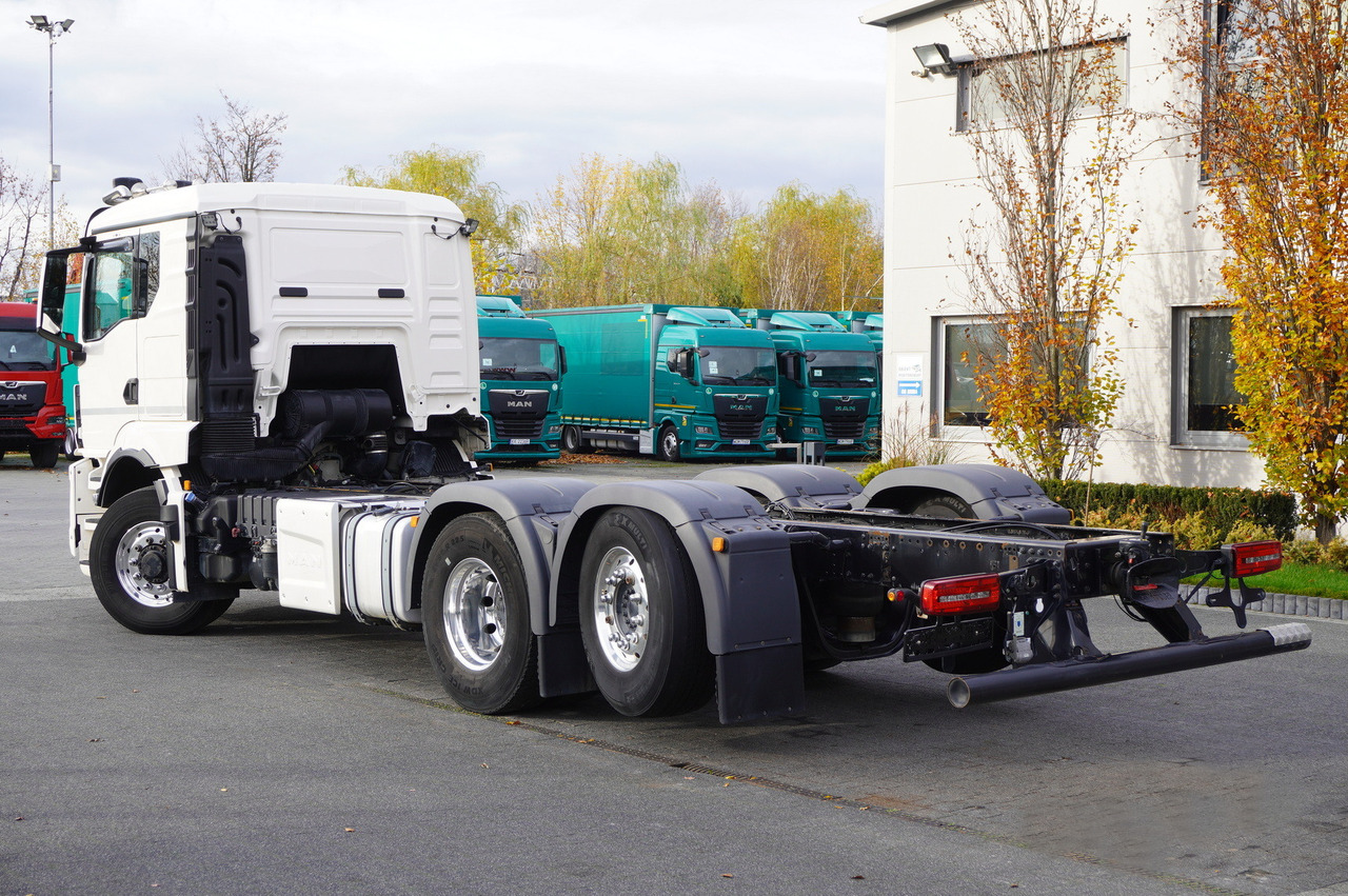 MAN TGS 26.510 6x4/4 Hydrodrive / Steering axle / Retarder / Sleeper cab - Vinçli kamyon: fotoğraf 3 MAN TGS 26.510 6x4/4 Hydrodrive / Steering axle / Retarder / Sleeper cab - Vinçli kamyon: fotoğraf 3