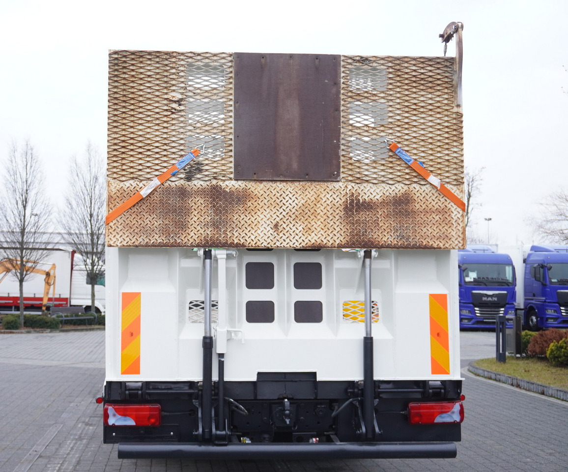 MAN TGS 35.360 E5 8x2 / HDS HIAB XS 166 HIDUO / 6.2 t lifting capacity / 12 m reach - Vinçli kamyon: fotoğraf 3 MAN TGS 35.360 E5 8x2 / HDS HIAB XS 166 HIDUO / 6.2 t lifting capacity / 12 m reach - Vinçli kamyon: fotoğraf 3