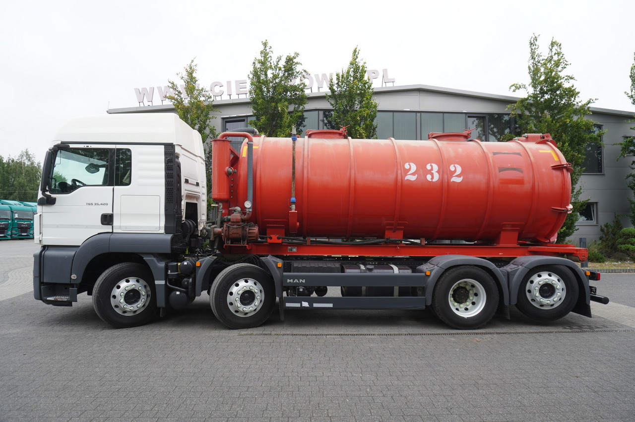 MAN TGS 35.420 8×2 / NEW septic barrel 13000 L / 3 steered axles - Tanker kamyon: fotoğraf 2 MAN TGS 35.420 8×2 / NEW septic barrel 13000 L / 3 steered axles - Tanker kamyon: fotoğraf 2