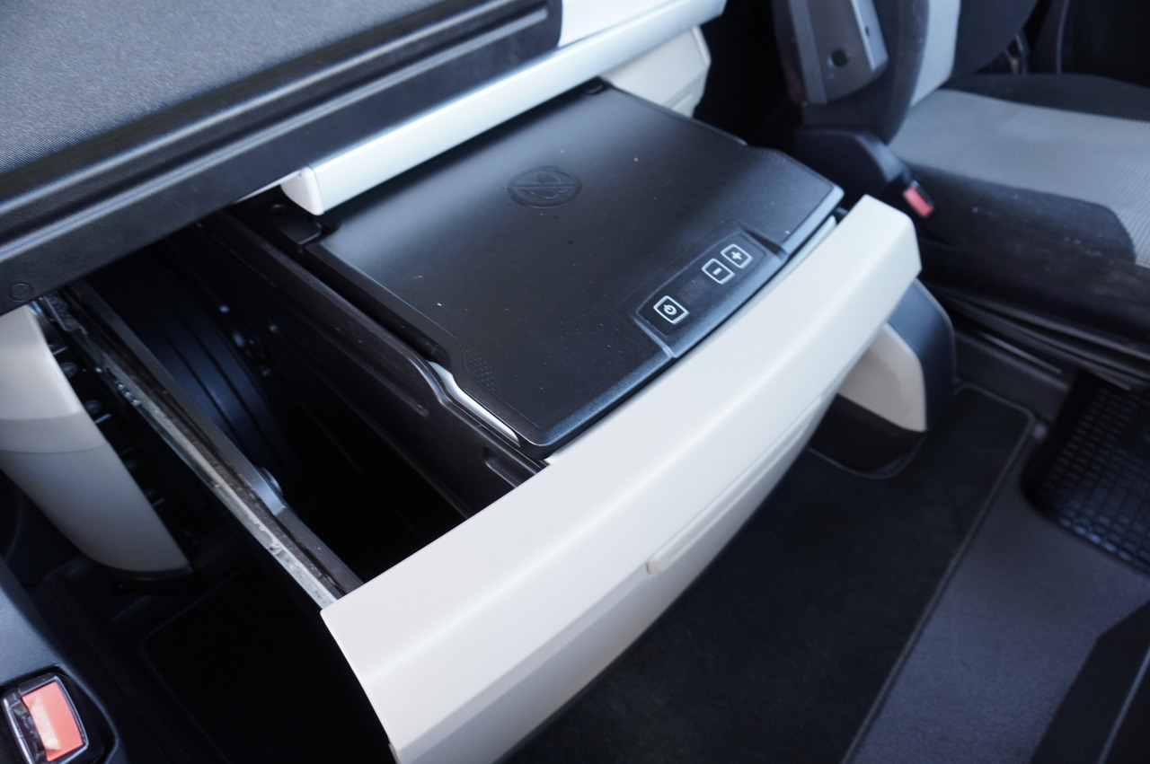 Refrijeratör kamyon MAN TGX 26.500 E6 XXL / Schmitz 19 pallets / Thermoking / steering axle: fotoğraf 45 Refrijeratör kamyon MAN TGX 26.500 E6 XXL / Schmitz 19 pallets / Thermoking / steering axle: fotoğraf 45