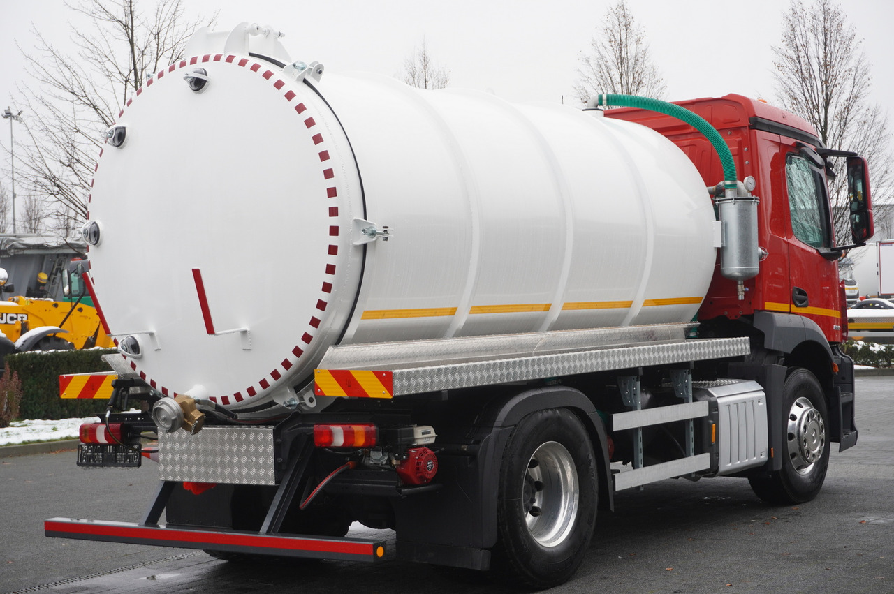 MERCEDES-BENZ Actros 1833 / 260 tho. km / NEW septic tank 11000 l - Tanker kamyon: fotoğraf 5 MERCEDES-BENZ Actros 1833 / 260 tho. km / NEW septic tank 11000 l - Tanker kamyon: fotoğraf 5