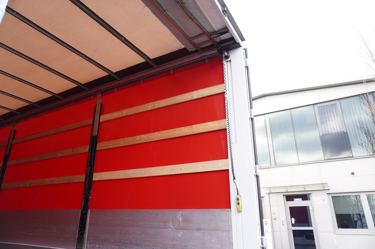 Tenteli kamyon MERCEDES-BENZ Actros 1835 E6 4×2 / Curtainsider 21 pallets / tail lift 1.5t: fotoğraf 28