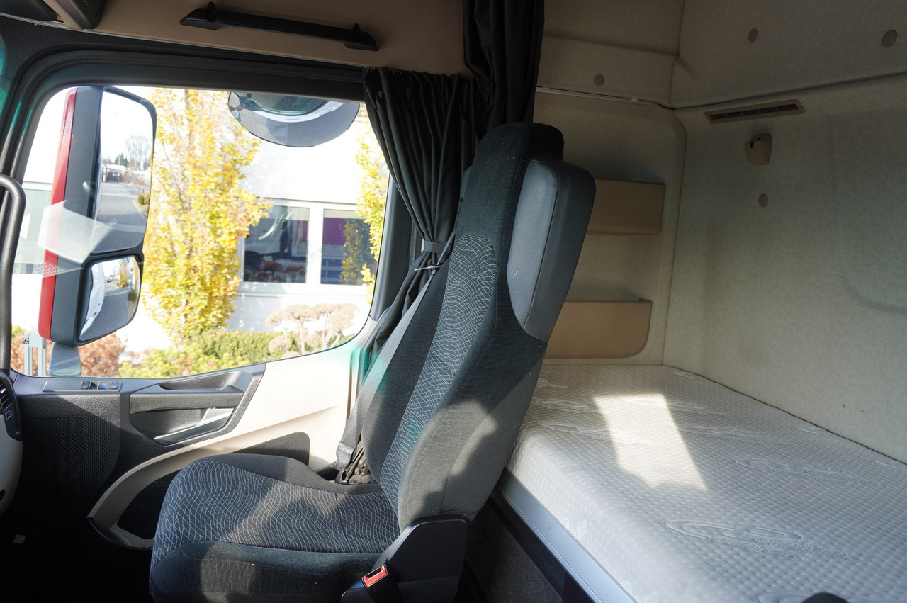 Tenteli kamyon MERCEDES-BENZ Actros 1835 E6 4×2 / Curtainsider 21 pallets / tail lift 1.5t: fotoğraf 10