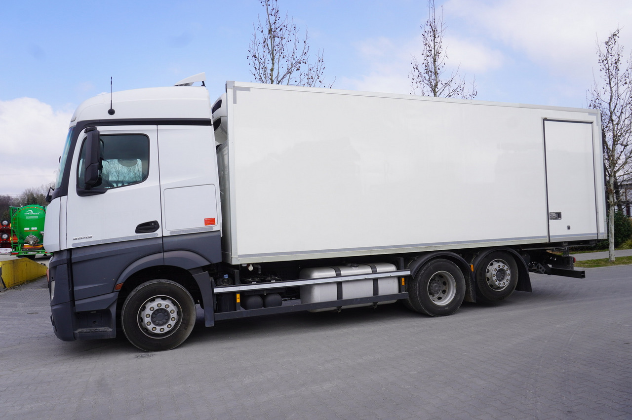 MERCEDES-BENZ Actros 2542 / GIGA cabin / Thermoking 1000R - Refrijeratör kamyon: fotoğraf 2 MERCEDES-BENZ Actros 2542 / GIGA cabin / Thermoking 1000R - Refrijeratör kamyon: fotoğraf 2