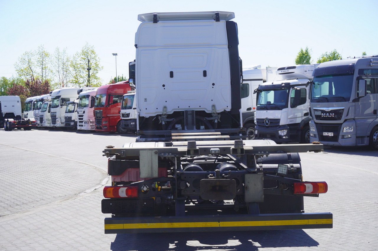 MERCEDES-BENZ Actros 2545 6×2 MP5 / Full ADR / BDF - Konteynır taşıyıcı/ Yedek karoser kamyon: fotoğraf 4 MERCEDES-BENZ Actros 2545 6×2 MP5 / Full ADR / BDF - Konteynır taşıyıcı/ Yedek karoser kamyon: fotoğraf 4