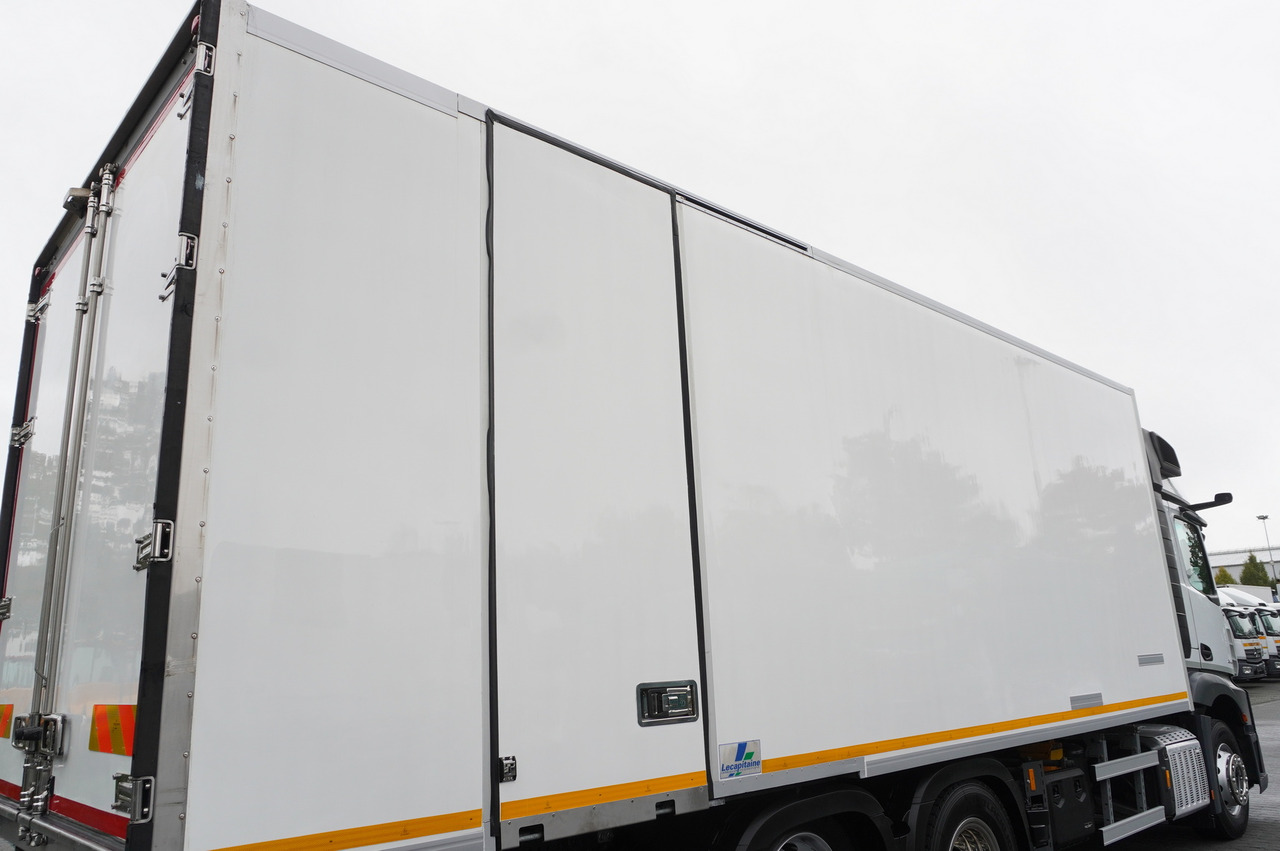 MERCEDES-BENZ Actros 2545 MP5 / Lecapitaine 18 EPAL refrigerator / Bitemperature / Carrier Supra 850 MT / ADR AT finansal kiralama MERCEDES-BENZ Actros 2545 MP5 / Lecapitaine 18 EPAL refrigerator / Bitemperature / Carrier Supra 850 MT / ADR AT: fotoğraf 12