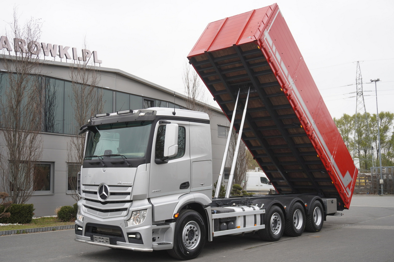 MERCEDES-BENZ Actros 3563 8x4 / Tipper for grain 20 t load capacity - Sal/ Açık kasa kamyon: fotoğraf 1 MERCEDES-BENZ Actros 3563 8x4 / Tipper for grain 20 t load capacity - Sal/ Açık kasa kamyon: fotoğraf 1