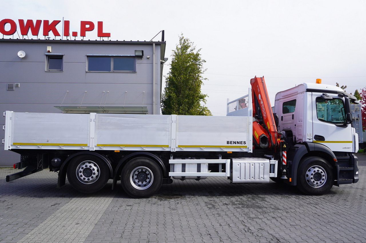 MERCEDES-BENZ Antos 2540 / Flatbed 15 EPAL / Fassi F165 / 6.1 t / 8 m reach / remote control / rotator / 1600 MTH / steered axle - Sal/ Açık kasa kamyon, Vinçli kamyon: fotoğraf 3 MERCEDES-BENZ Antos 2540 / Flatbed 15 EPAL / Fassi F165 / 6.1 t / 8 m reach / remote control / rotator / 1600 MTH / steered axle - Sal/ Açık kasa kamyon, Vinçli kamyon: fotoğraf 3