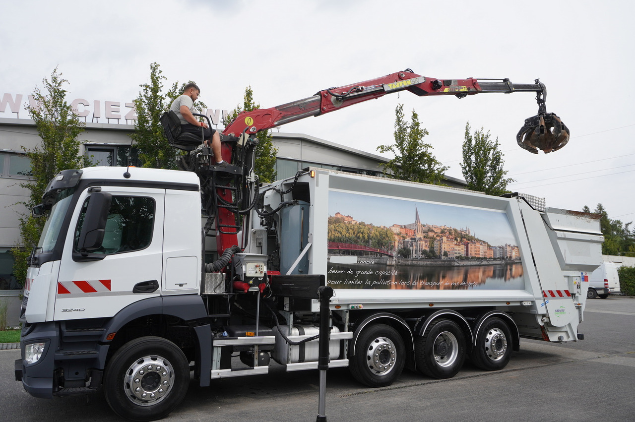 MERCEDES-BENZ Antos 3240 8x2 / Tajfun 5T crane / Farid Industries garbage truck/ 3 steered axles - Çöp kamyonu: fotoğraf 1 MERCEDES-BENZ Antos 3240 8x2 / Tajfun 5T crane / Farid Industries garbage truck/ 3 steered axles - Çöp kamyonu: fotoğraf 1