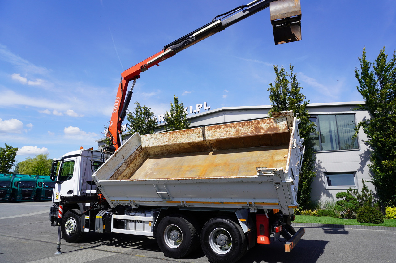 MERCEDES-BENZ Arocs 2636 / 6x4 / HDS Fassi / 3-Way Tipper / Bortmatic - Vinçli kamyon: fotoğraf 3 MERCEDES-BENZ Arocs 2636 / 6x4 / HDS Fassi / 3-Way Tipper / Bortmatic - Vinçli kamyon: fotoğraf 3