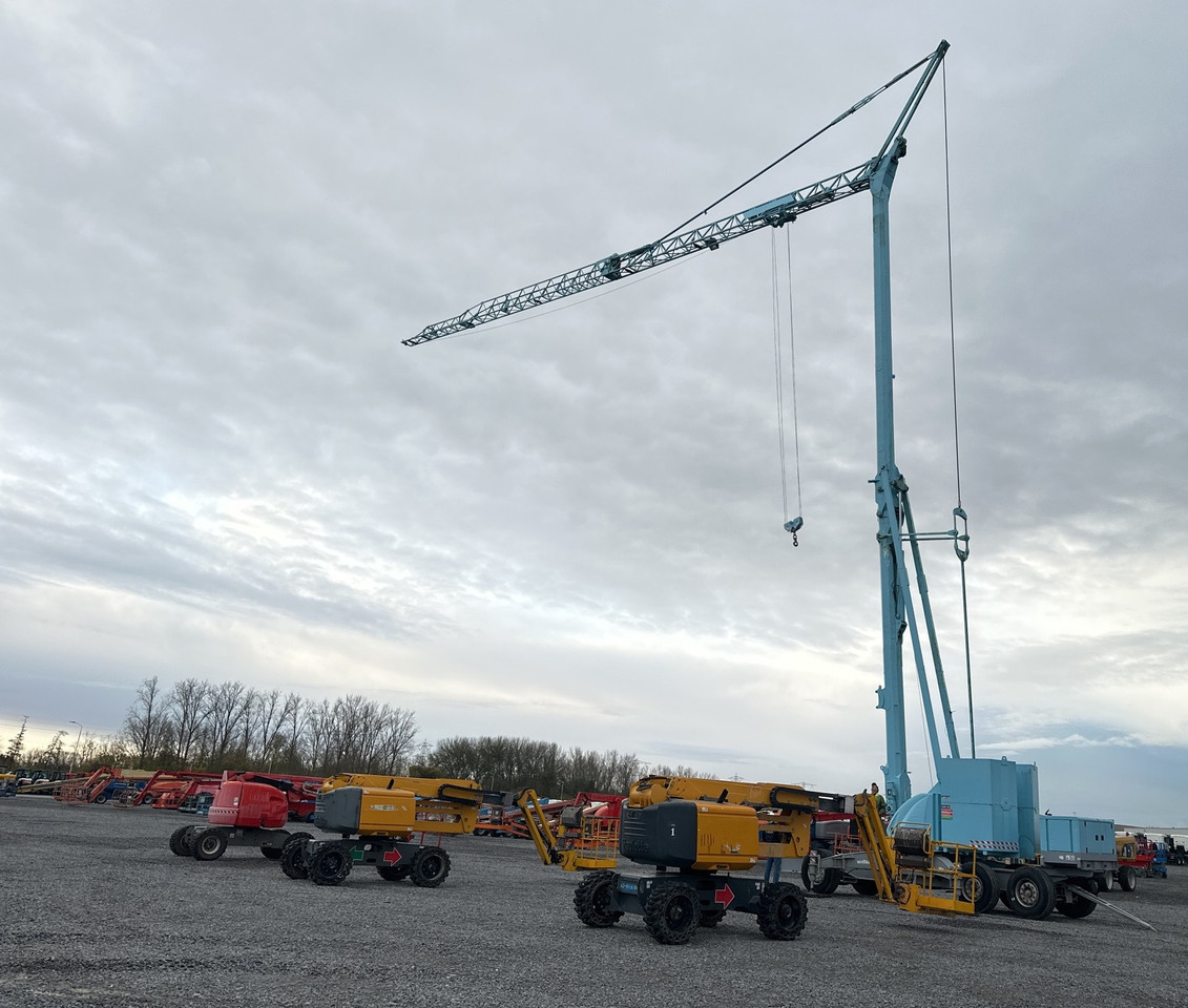 POTAIN IGO32 Tri/A Mobile self-erecting tower crane / 4400 MTH! - Mobil vinç: fotoğraf 4 POTAIN IGO32 Tri/A Mobile self-erecting tower crane / 4400 MTH! - Mobil vinç: fotoğraf 4
