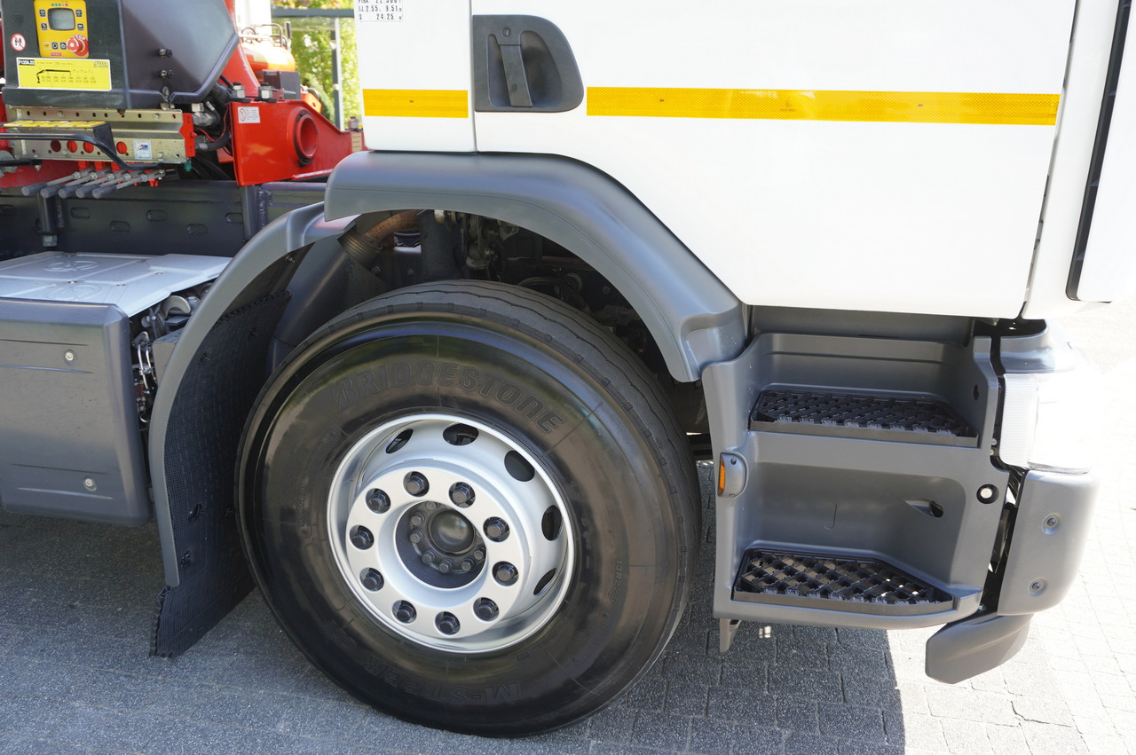 Sal/ Açık kasa kamyon, Vinçli kamyon RENAULT C280 DTI 8 / FASSI crane 5.6 T / range 8 m / Flatbed 15 EPAL: fotoğraf 11 Sal/ Açık kasa kamyon, Vinçli kamyon RENAULT C280 DTI 8 / FASSI crane 5.6 T / range 8 m / Flatbed 15 EPAL: fotoğraf 11