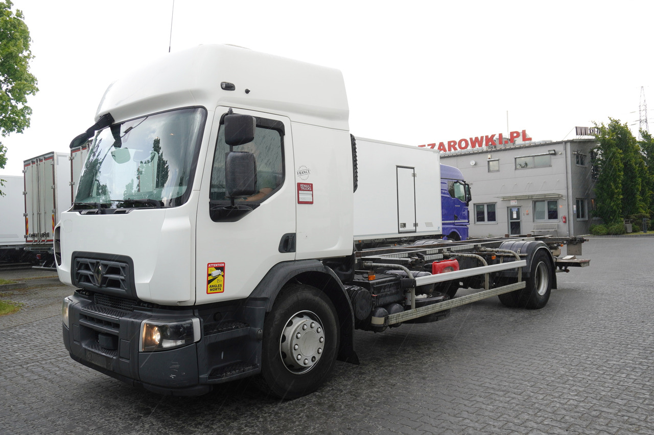 RENAULT D19 Wide Glob / BDF / load capacity 11t / 280 thousand km / tail lift - Şasi kamyon: fotoğraf 2 RENAULT D19 Wide Glob / BDF / load capacity 11t / 280 thousand km / tail lift - Şasi kamyon: fotoğraf 2