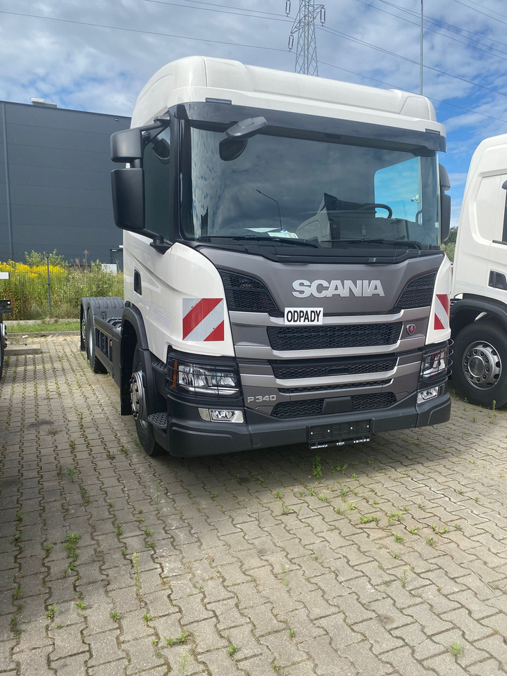 SCANIA P 340 B6x2*4NA / chassis frame / steering axle / CNG / large cab / 8 units - Şasi kamyon: fotoğraf 1 SCANIA P 340 B6x2*4NA / chassis frame / steering axle / CNG / large cab / 8 units - Şasi kamyon: fotoğraf 1