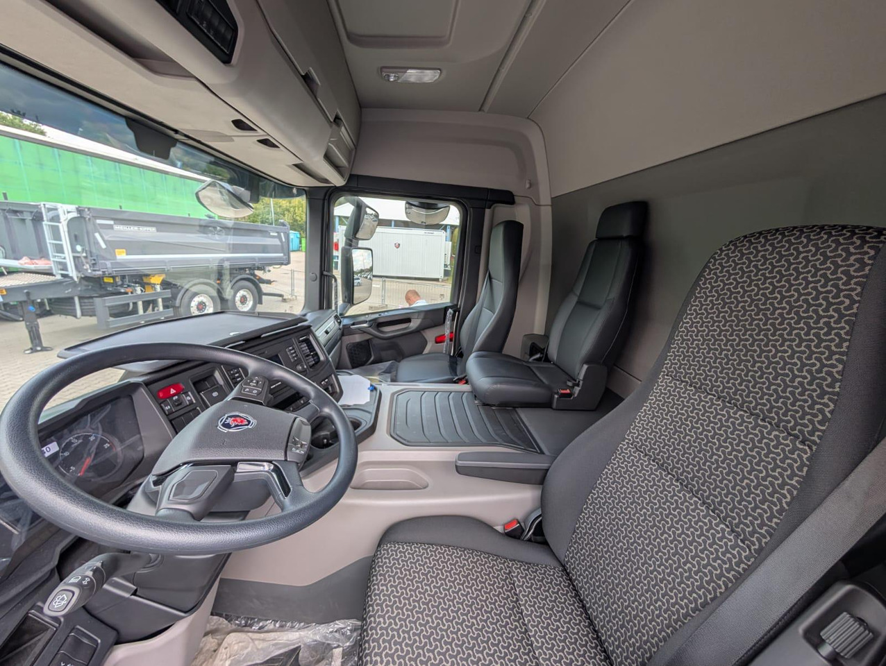 SCANIA P 340 B6x2*4NA / chassis frame / steering axle / CNG / large cab / 8 units - Çöp kamyonu: fotoğraf 5 SCANIA P 340 B6x2*4NA / chassis frame / steering axle / CNG / large cab / 8 units - Çöp kamyonu: fotoğraf 5