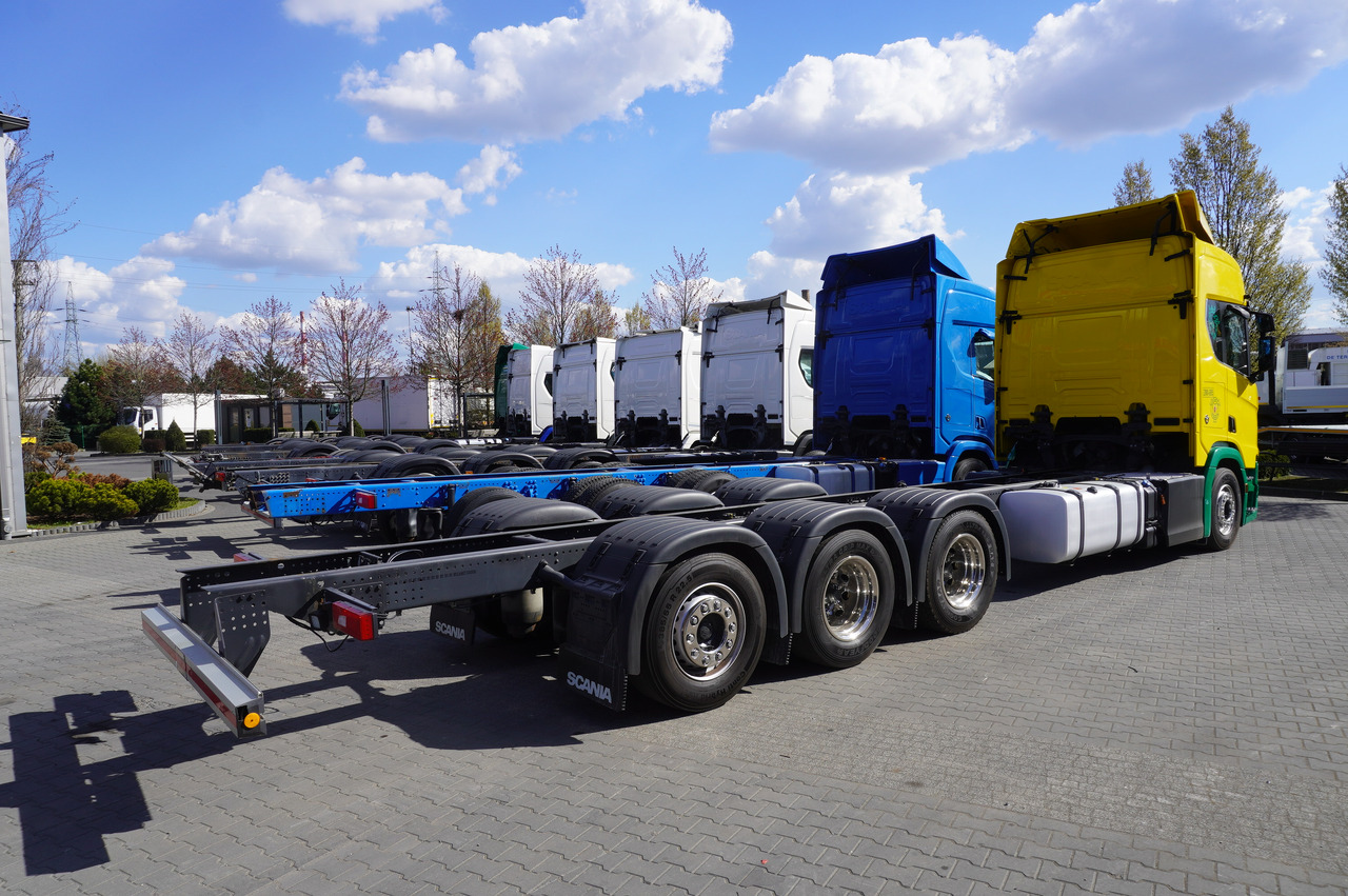 SCANIA R650 V8 / 650 HP/ frame 8.8 m / steered 4th axis / 20 units - Vinçli kamyon: fotoğraf 2 SCANIA R650 V8 / 650 HP/ frame 8.8 m / steered 4th axis / 20 units - Vinçli kamyon: fotoğraf 2