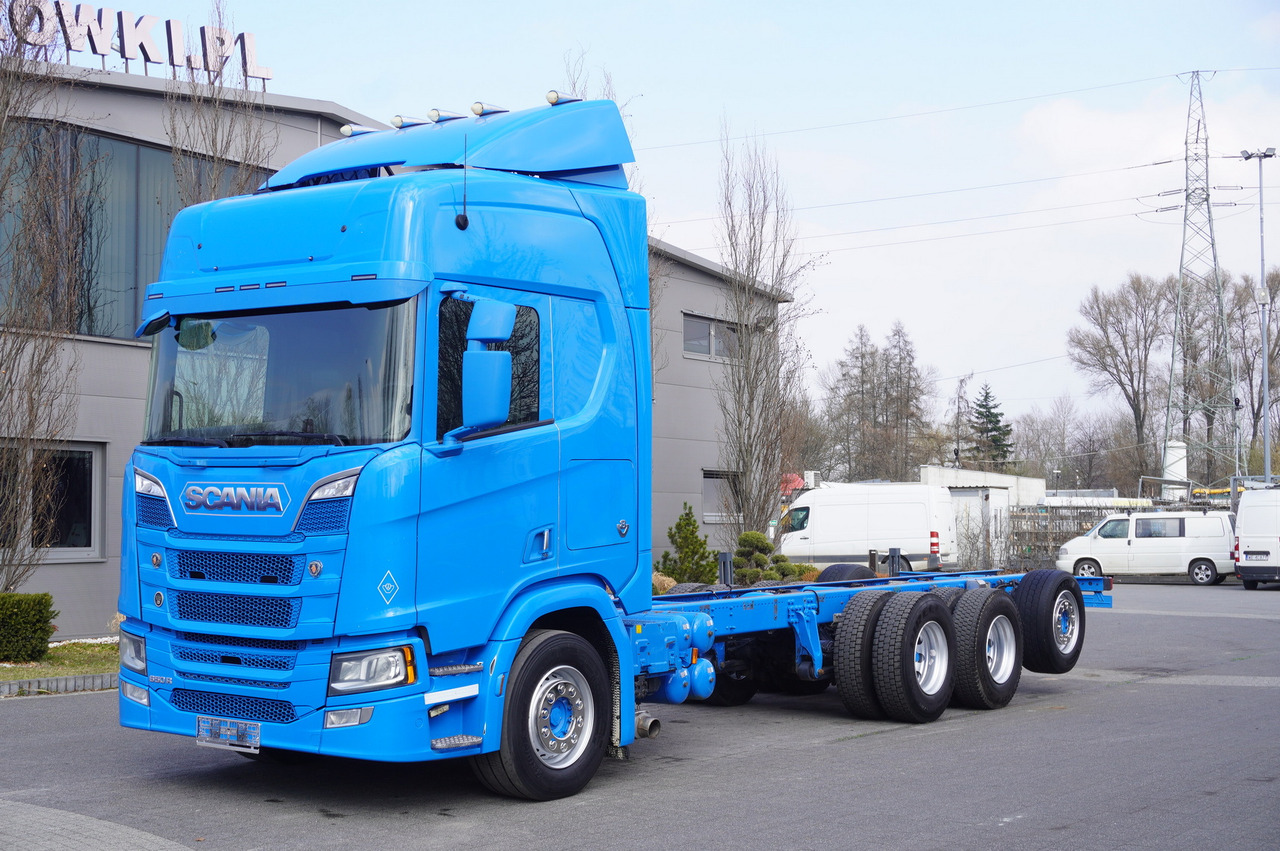 SCANIA R650 V8 / 650 HP/ frame 8.8 m / steered 4th axle - Vinçli kamyon: fotoğraf 1 SCANIA R650 V8 / 650 HP/ frame 8.8 m / steered 4th axle - Vinçli kamyon: fotoğraf 1