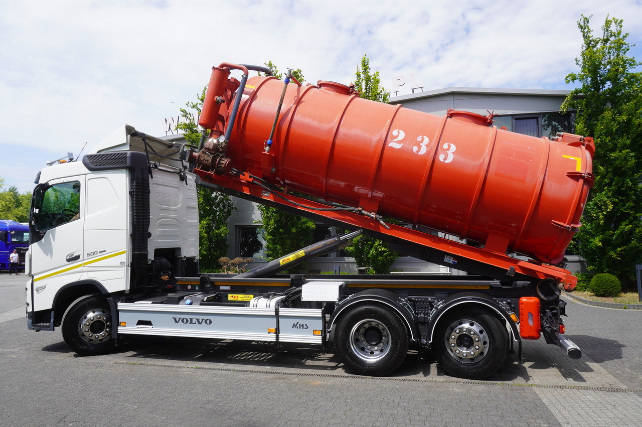 VOLVO Volvo FH 500 / Septic barrel 13000 l / Hook lift 21 t / 2022 / 3rd axle steered / 2 units - Sıvı gübre tankeri: fotoğraf 3 VOLVO Volvo FH 500 / Septic barrel 13000 l / Hook lift 21 t / 2022 / 3rd axle steered / 2 units - Sıvı gübre tankeri: fotoğraf 3