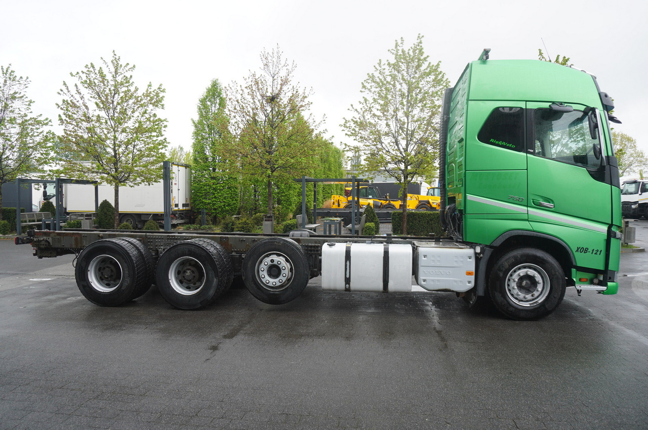 VOLVO Volvo FH16 750 8×4 / 750 HP! / 7.2 m chassis - Şasi kamyon: fotoğraf 2 VOLVO Volvo FH16 750 8×4 / 750 HP! / 7.2 m chassis - Şasi kamyon: fotoğraf 2