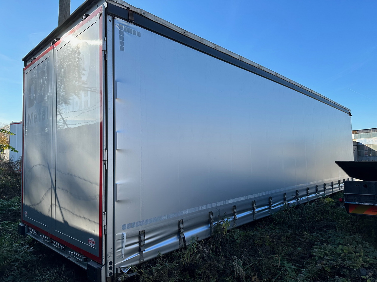 VarioFRAME Bausatz curtain / 23 europallets / 2017 - Tenteli kasa: fotoğraf 1 VarioFRAME Bausatz curtain / 23 europallets / 2017 - Tenteli kasa: fotoğraf 1