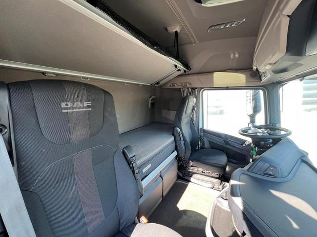 DAF XFn 480 FT Intarder 2xTank 1.105 L Vollspoiler - Çekici: fotoğraf 4 DAF XFn 480 FT Intarder 2xTank 1.105 L Vollspoiler - Çekici: fotoğraf 4