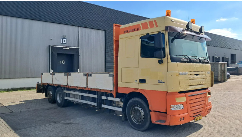 DAF XF 105 410 Spacecab 6x2 Euro 5 - Sal/ Açık kasa kamyon: fotoğraf 3 DAF XF 105 410 Spacecab 6x2 Euro 5 - Sal/ Açık kasa kamyon: fotoğraf 3