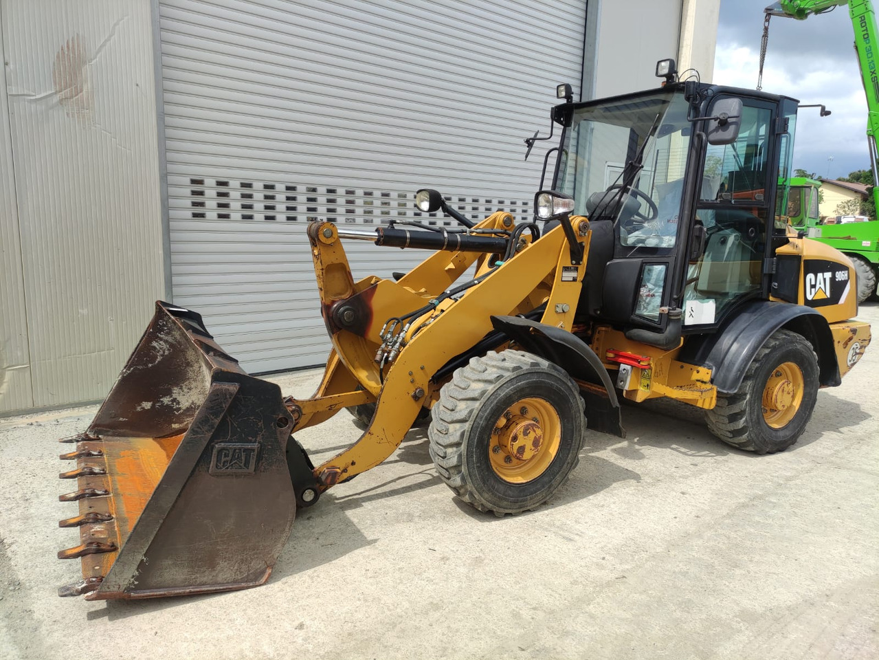 CATERPILLAR 906H - Tekerlekli yükleyici: fotoğraf 1 CATERPILLAR 906H - Tekerlekli yükleyici: fotoğraf 1