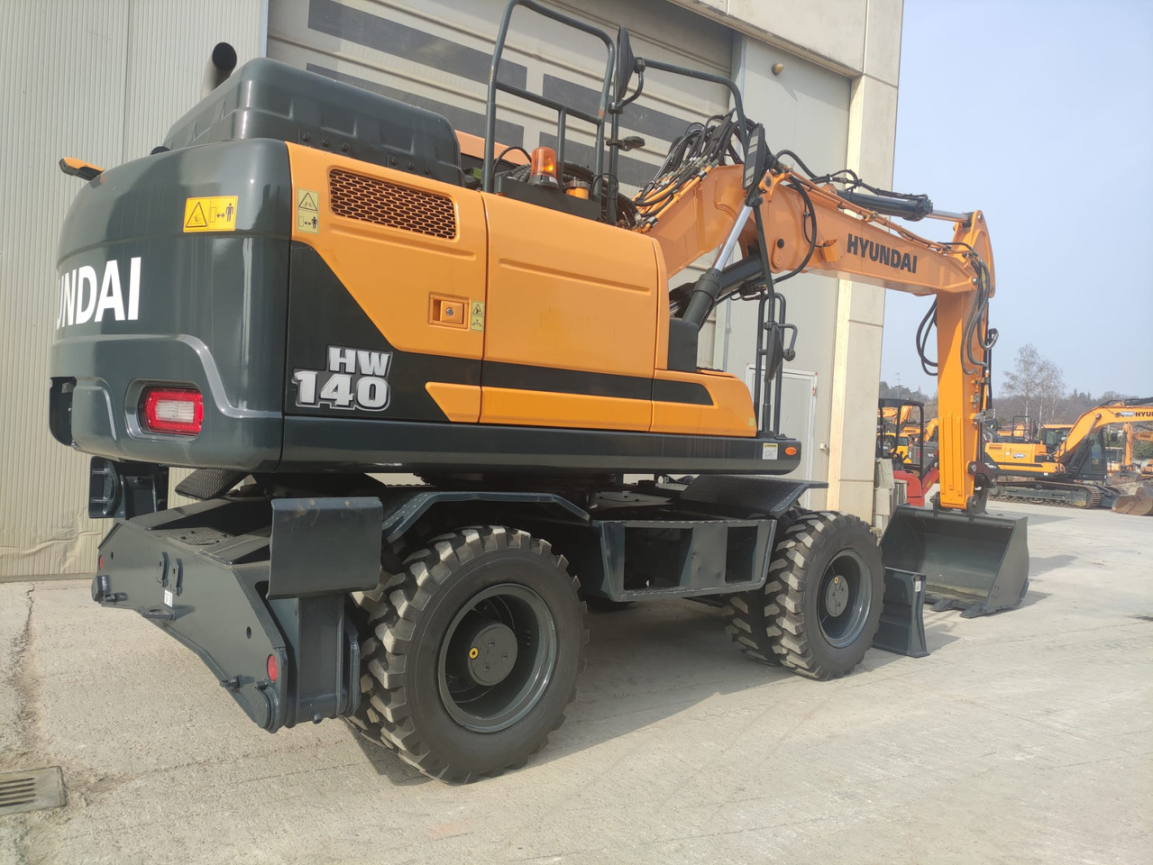 HYUNDAI HW140 - Tekerlekli ekskavatör: fotoğraf 2 HYUNDAI HW140 - Tekerlekli ekskavatör: fotoğraf 2