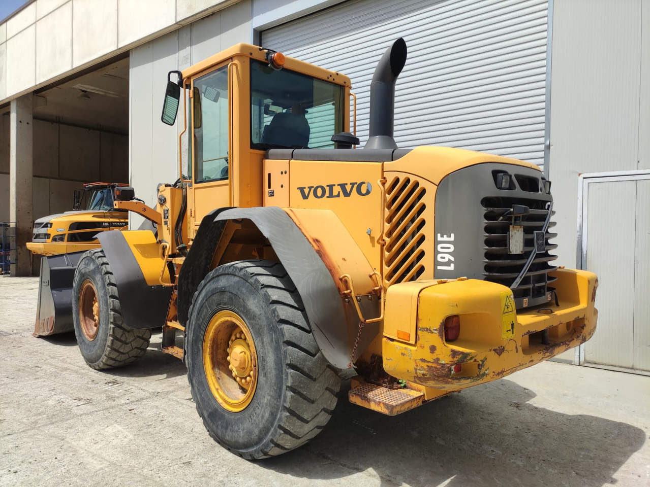 VOLVO L90E - Tekerlekli yükleyici: fotoğraf 2 VOLVO L90E - Tekerlekli yükleyici: fotoğraf 2