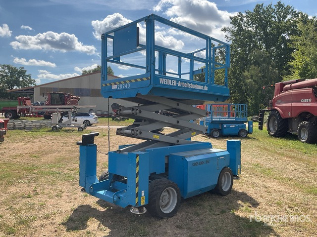 2007 Genie GS2668RT 4x4 Diesel Scissor Lift - Makasli platform: fotoğraf 4 2007 Genie GS2668RT 4x4 Diesel Scissor Lift - Makasli platform: fotoğraf 4