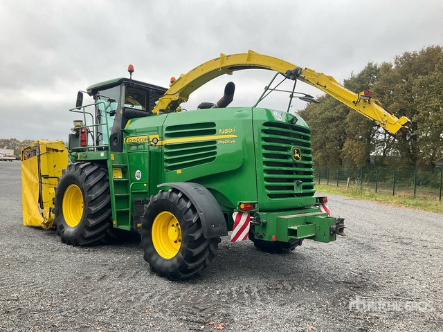 2009 John Deere 7350i ProDrive 4WD Forage Harvester - Silaj makinesi: fotoğraf 3 2009 John Deere 7350i ProDrive 4WD Forage Harvester - Silaj makinesi: fotoğraf 3