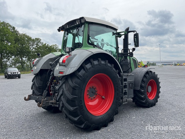 2014 Fendt 824 Vario Profi Plus 4WD Tractor - Traktör: fotoğraf 3 2014 Fendt 824 Vario Profi Plus 4WD Tractor - Traktör: fotoğraf 3