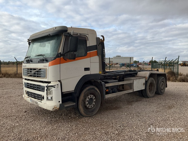 2004 Volvo FM12-280 6x2 Hooklift Truck - Kancalı yükleyici kamyon: fotoğraf 3 2004 Volvo FM12-280 6x2 Hooklift Truck - Kancalı yükleyici kamyon: fotoğraf 3