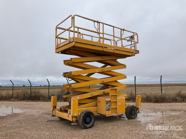 2005 Haulotte H18SX 4x4 Diesel Scissor Lift - Makasli platform: fotoğraf 2 2005 Haulotte H18SX 4x4 Diesel Scissor Lift - Makasli platform: fotoğraf 2