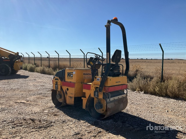 2006 Dynapac CC-102 Double Drum Roller - Yol silindiri: fotoğraf 2 2006 Dynapac CC-102 Double Drum Roller - Yol silindiri: fotoğraf 2