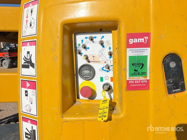 2006 Haulotte HA12IP 2WD Electric Articulating Boom Lift - Eklemli platform: fotoğraf 5 2006 Haulotte HA12IP 2WD Electric Articulating Boom Lift - Eklemli platform: fotoğraf 5